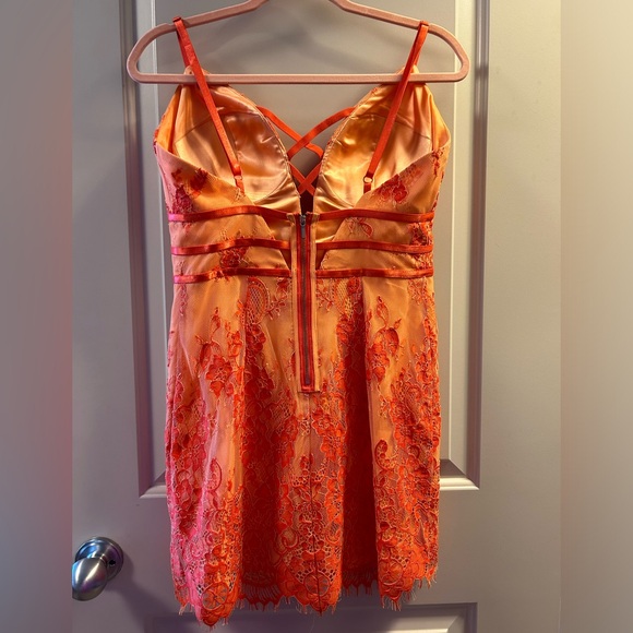 Bebe Mini Lace Dress - Picture 2 of 4